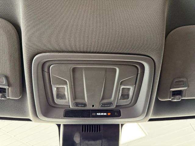 2022 Chevrolet Silverado 1500 4WD Crew Cab Short Bed WT