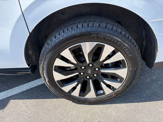 2025 Ford Expedition Platinum MAX