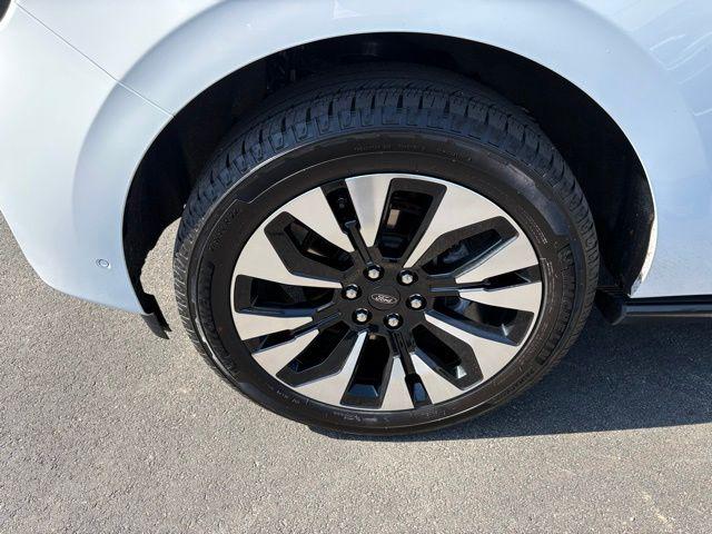 2025 Ford Expedition Platinum MAX