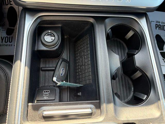 2025 Ford Expedition Platinum MAX