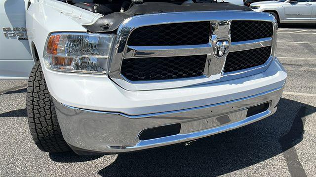 2023 Ram 1500 Classic SLT Crew Cab 4x4 5'7" Box