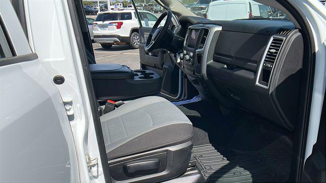 2023 Ram 1500 Classic SLT Crew Cab 4x4 5'7" Box