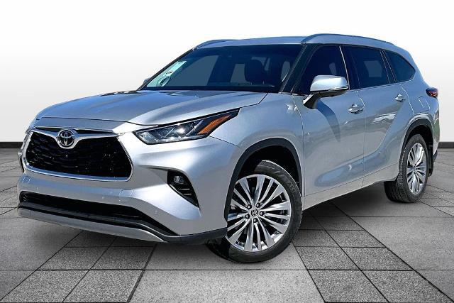 2023 Toyota Highlander Platinum for sale in Hutchinson, KS