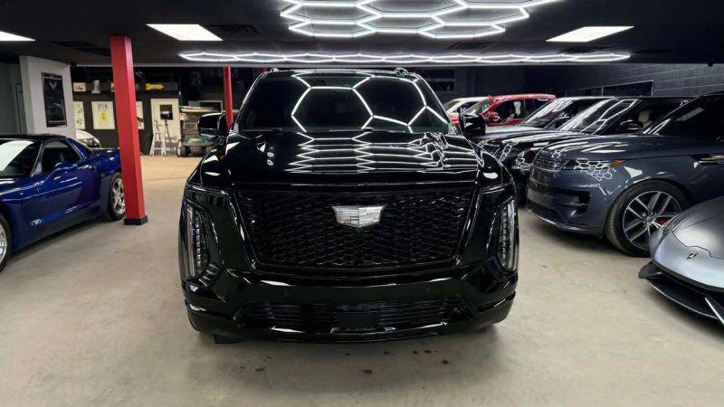 2025 Cadillac Escalade Sport Platinum