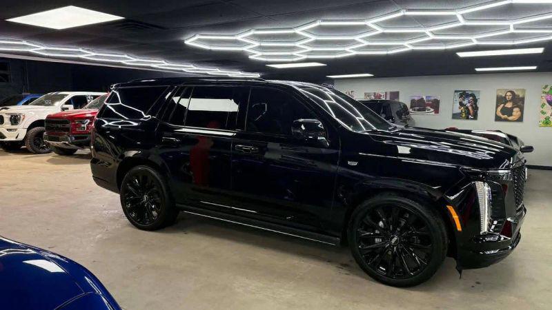2025 Cadillac Escalade Sport Platinum