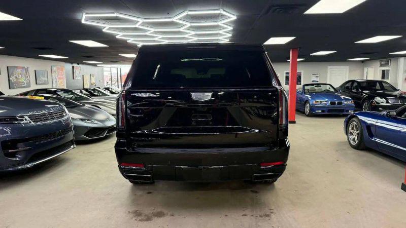 2025 Cadillac Escalade Sport Platinum