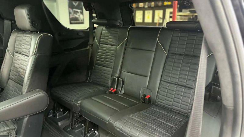 2025 Cadillac Escalade Sport Platinum