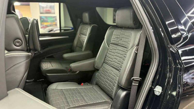 2025 Cadillac Escalade Sport Platinum