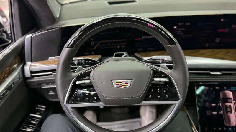 2025 Cadillac Escalade Sport Platinum