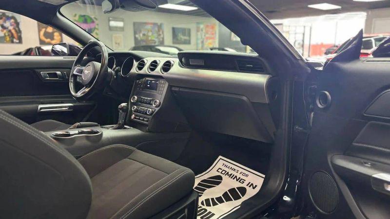 2022 Ford Mustang GT Fastback