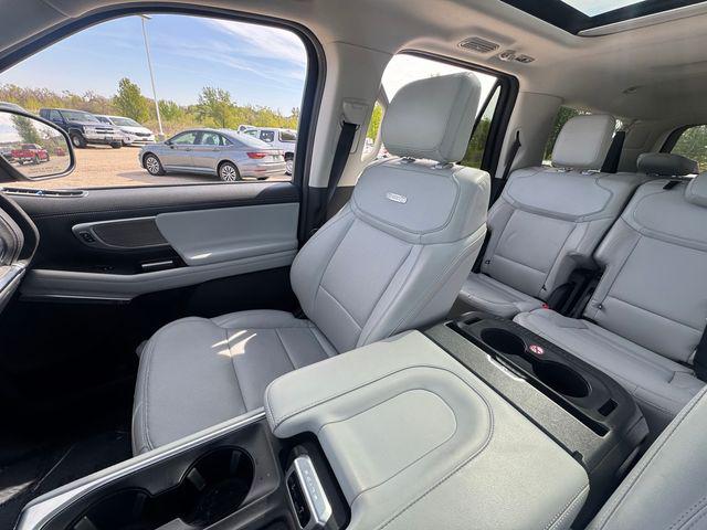 2025 Ford Expedition Platinum MAX