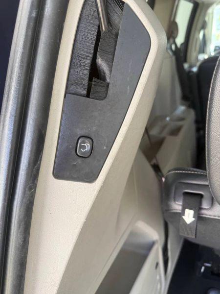 2015 Chrysler Town & Country Touring-L