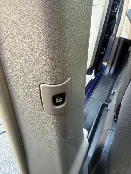 2015 Chrysler Town & Country Touring-L