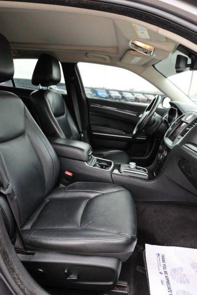 2017 Chrysler 300 Limited AWD