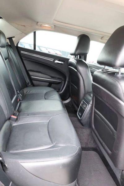 2017 Chrysler 300 Limited AWD