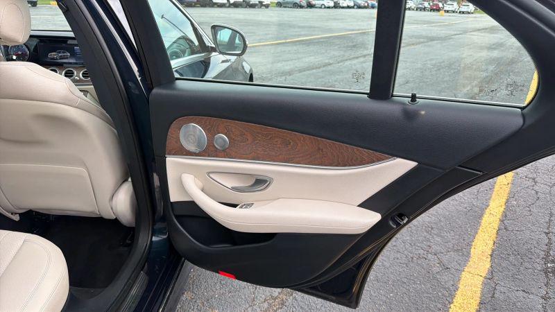 2018 Mercedes-Benz E-CLASS E 300 4MATIC