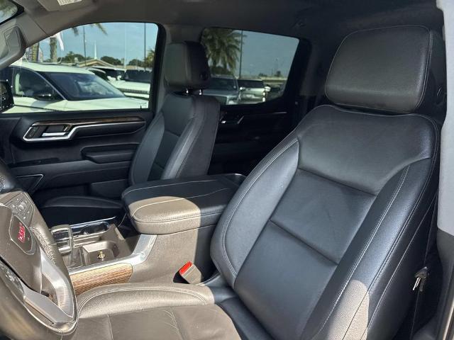 2023 GMC Sierra 1500 4WD Crew Cab Short Box Elevation with 3SB