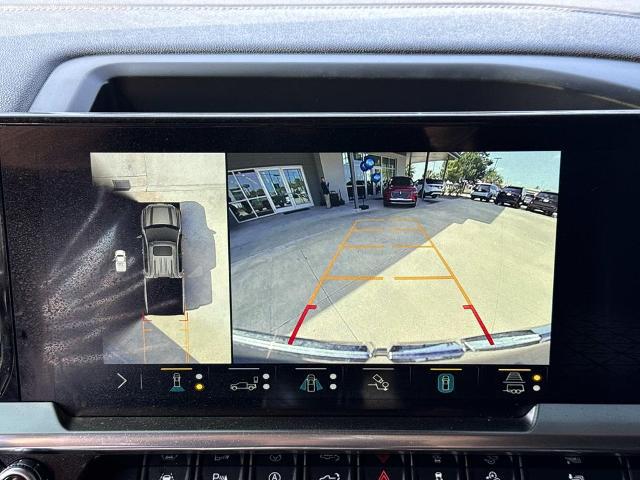 2023 GMC Sierra 1500 4WD Crew Cab Short Box Elevation with 3SB