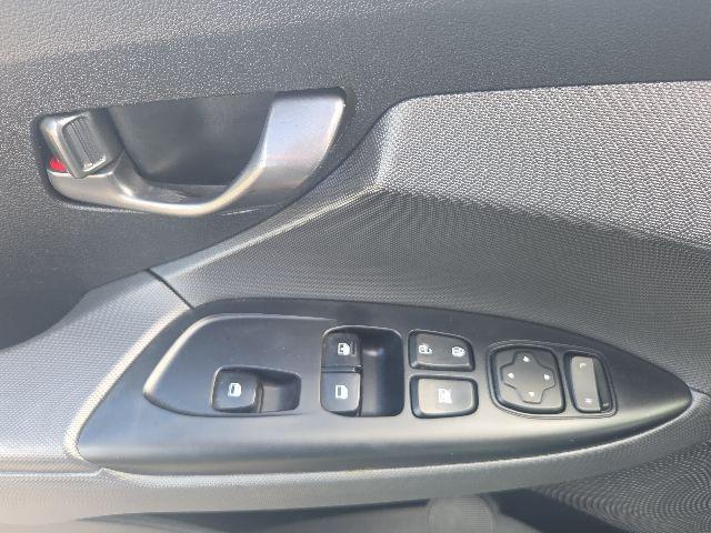 2019 Hyundai Veloster 2.0