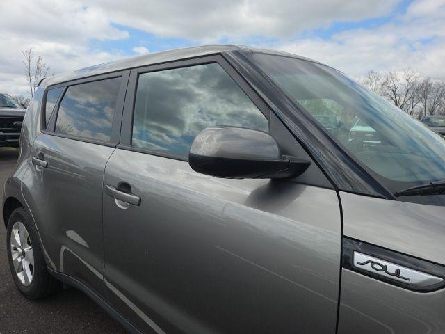 2017 Kia Soul Base