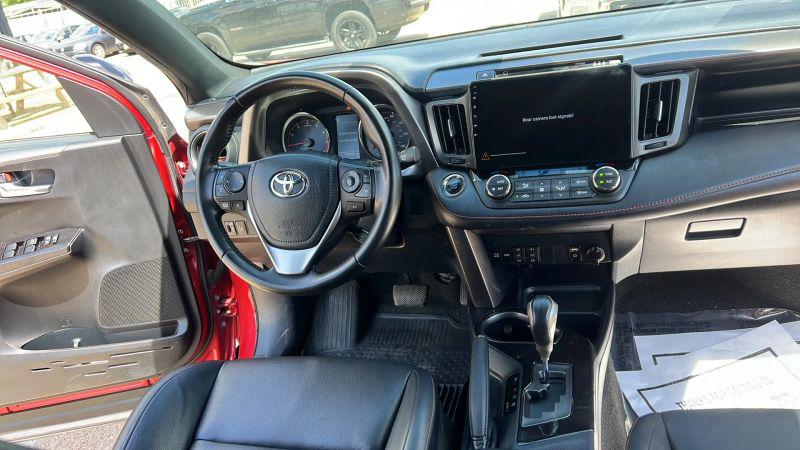 2017 Toyota RAV4 SE
