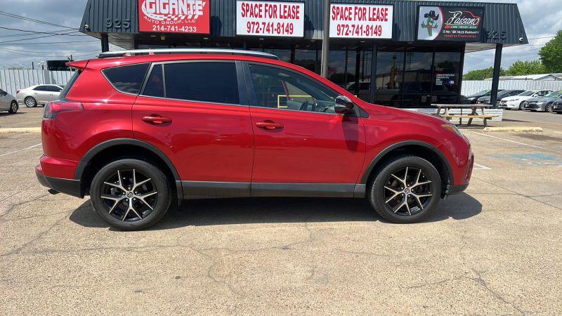 2017 Toyota RAV4 SE