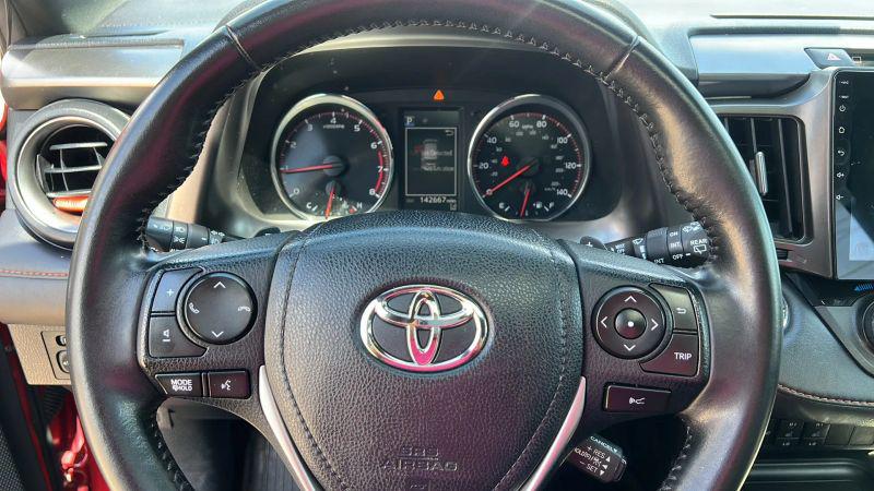 2017 Toyota RAV4 SE