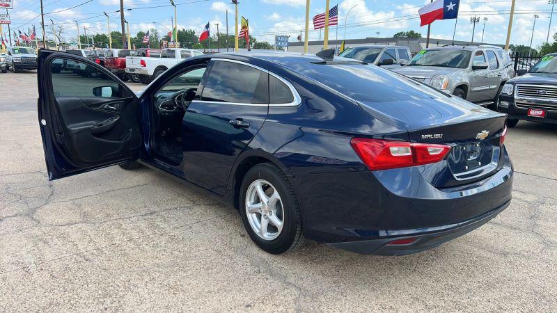 2017 Chevrolet Malibu LS