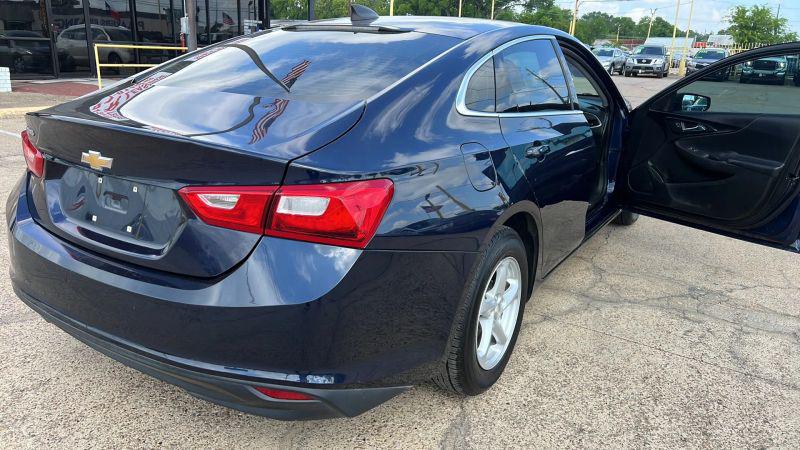 2017 Chevrolet Malibu LS