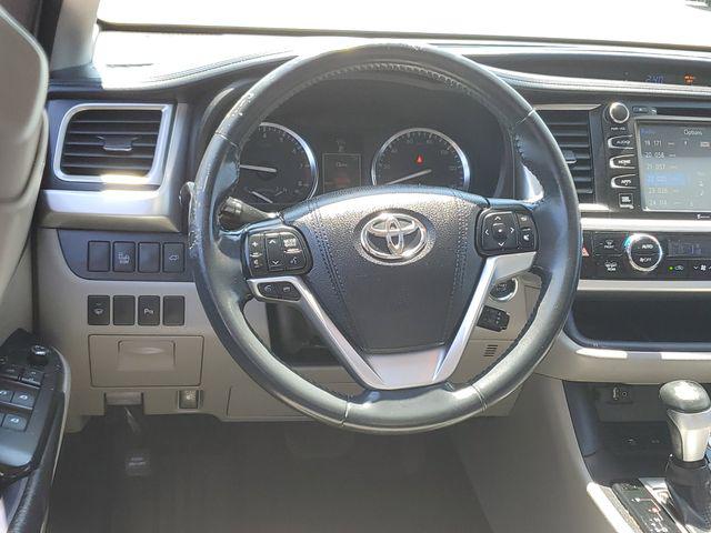 2016 Toyota Highlander Limited V6