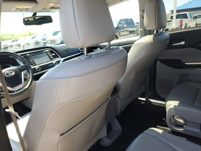 2016 Toyota Highlander Limited V6
