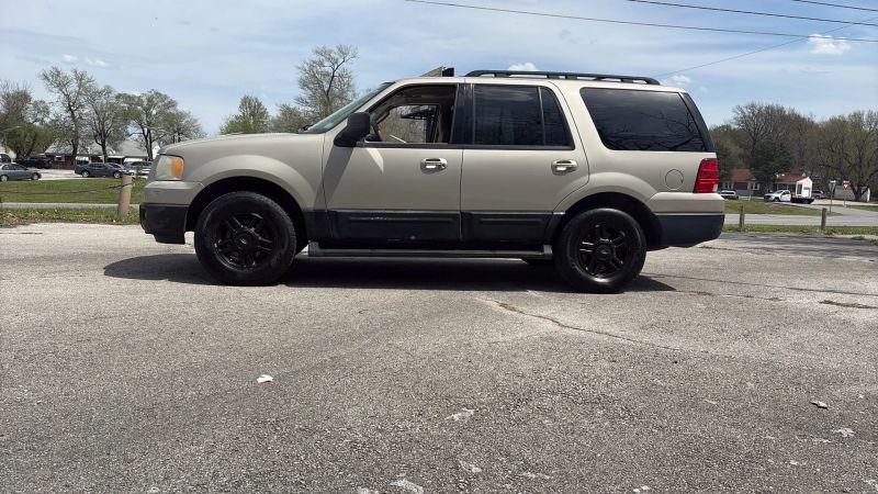 2005 Ford Expedition XLT