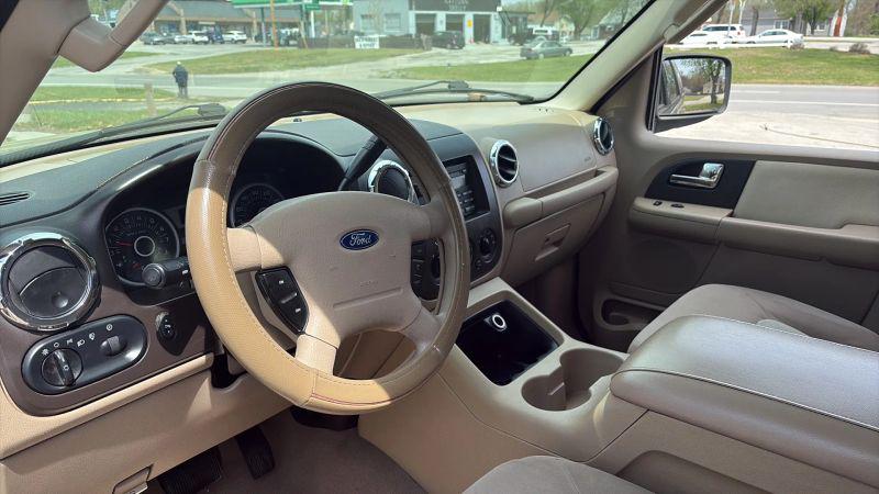 2005 Ford Expedition XLT
