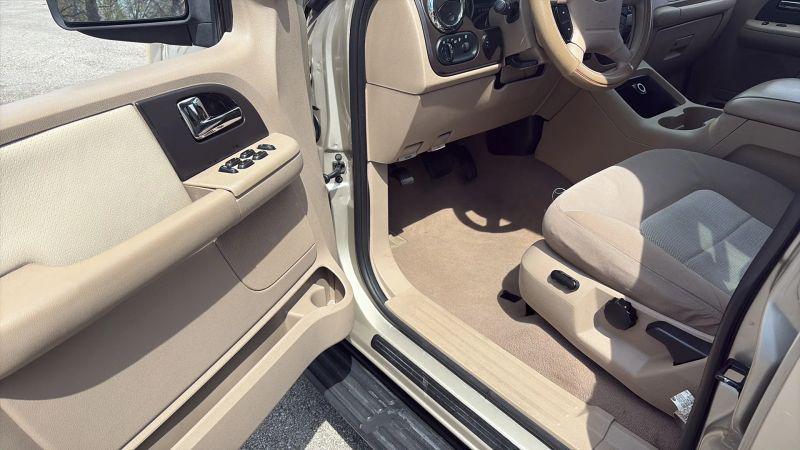 2005 Ford Expedition XLT