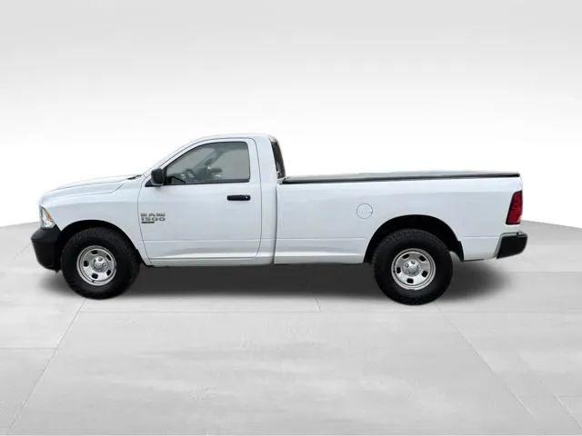 2019 Ram 1500 Classic Tradesman Regular Cab 4x4 8' Box