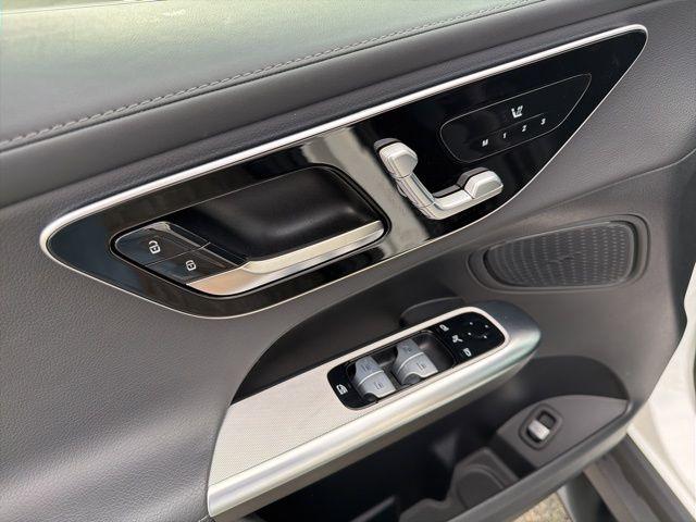 2025 Mercedes-Benz GLC 4MATIC