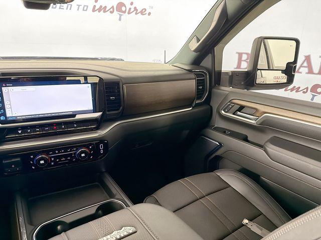 2024 Chevrolet Silverado 2500HD 4WD Crew Cab Standard Bed High Country