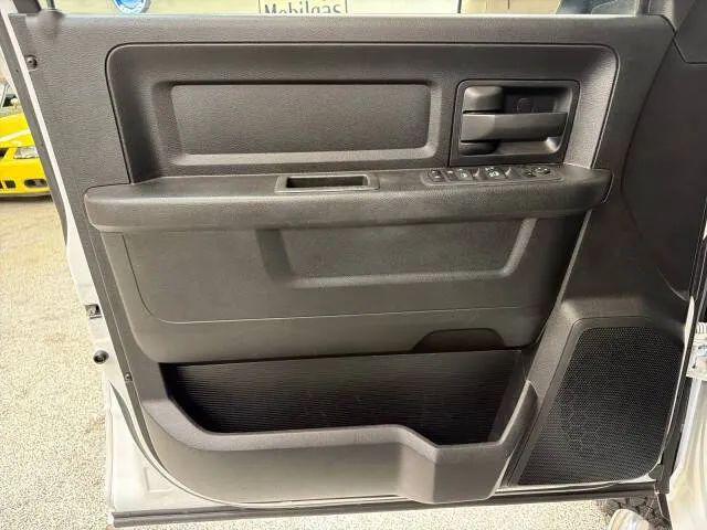 2022 Ram 3500 Tradesman Crew Cab 4x4 8' Box