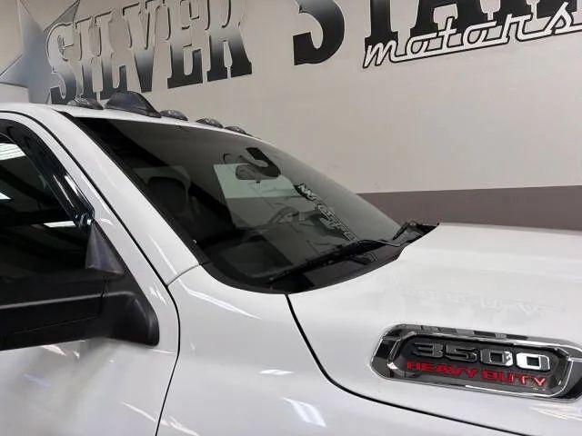 2022 Ram 3500 Tradesman Crew Cab 4x4 8' Box