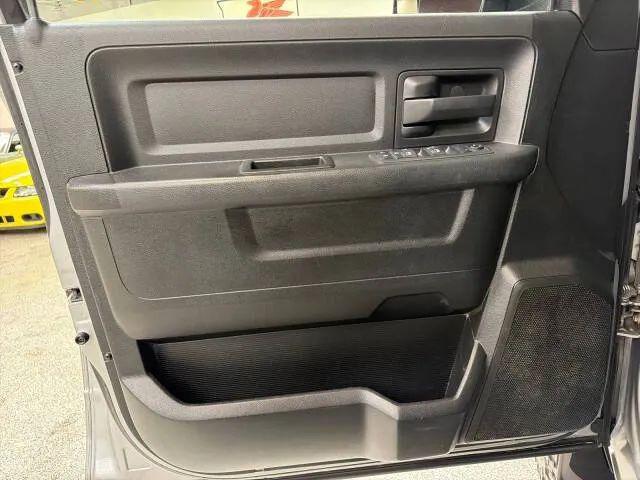 2020 Ram 3500 Tradesman Crew Cab 4x4 8' Box