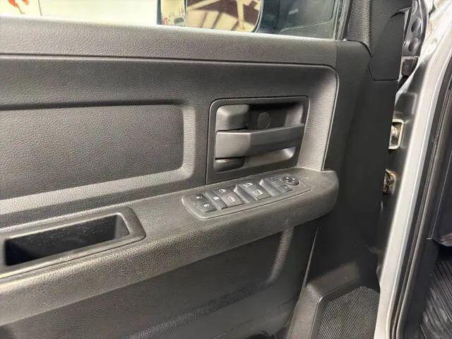 2020 Ram 3500 Tradesman Crew Cab 4x4 8' Box