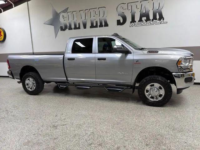 2020 Ram 3500 Tradesman Crew Cab 4x4 8' Box