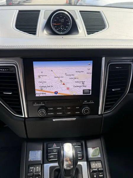 2017 Porsche Macan Turbo