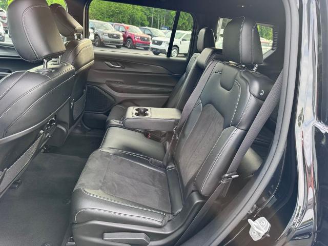 2024 Jeep Grand Cherokee L Altitude 4x4