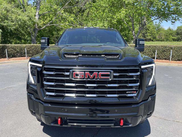 2025 GMC Sierra 2500HD 4WD Crew Cab Standard Bed AT4