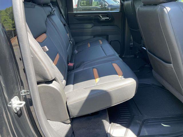 2025 GMC Sierra 2500HD 4WD Crew Cab Standard Bed AT4