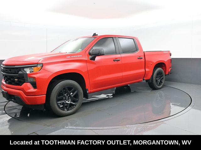 2023 Chevrolet Silverado 1500 4WD Crew Cab Short Bed Custom
