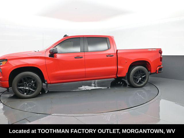 2023 Chevrolet Silverado 1500 4WD Crew Cab Short Bed Custom