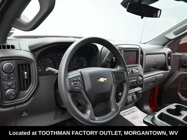 2023 Chevrolet Silverado 1500 4WD Crew Cab Short Bed Custom