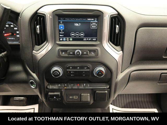 2023 Chevrolet Silverado 1500 4WD Crew Cab Short Bed Custom